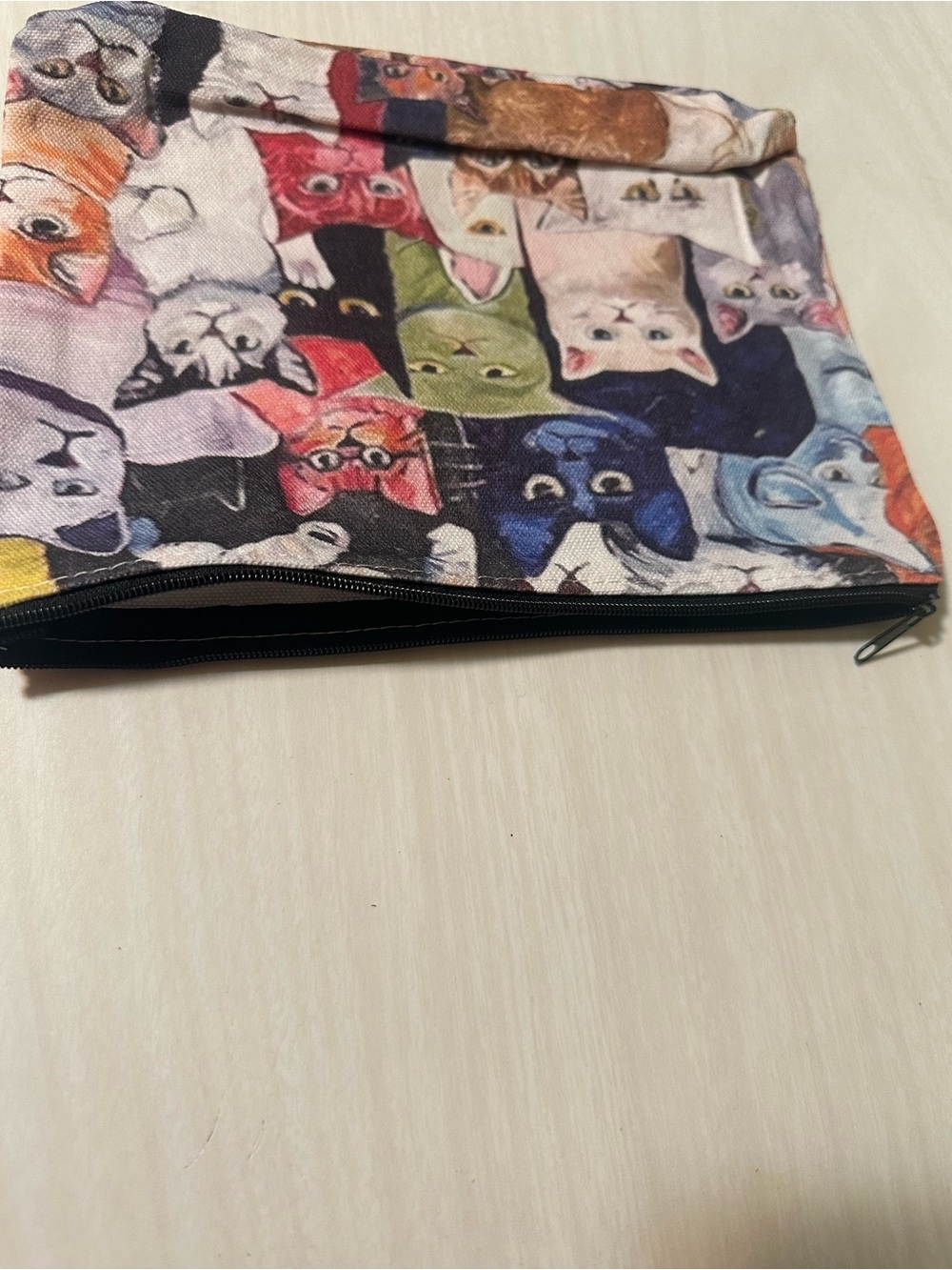 Cat Pattern Zipper Pouch - Multicolor - Picture 3 of 3